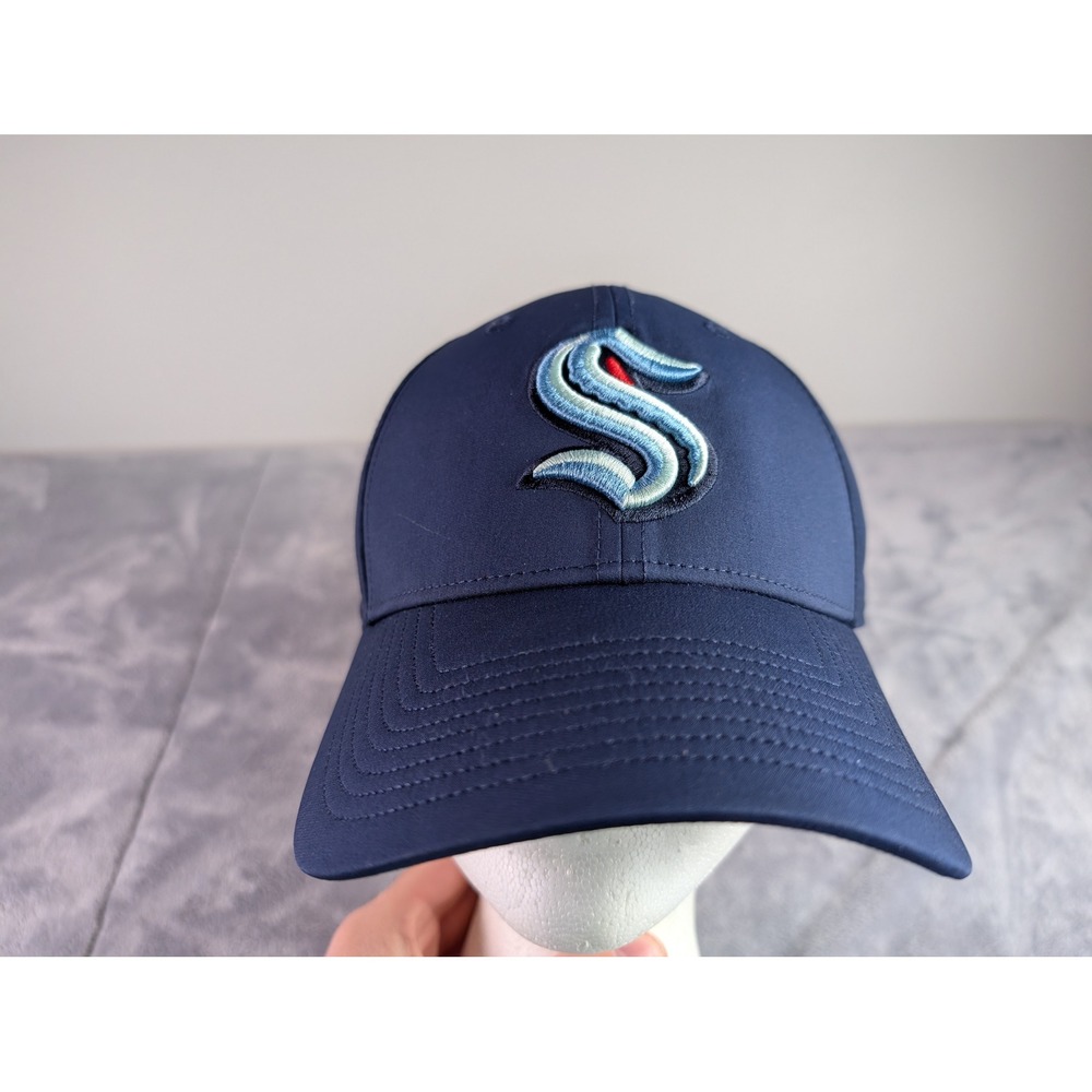 Seattle Kraken NHL Fanatics A-Flex Hat Navy Blue Mens Size M/L Curved Brim Cap